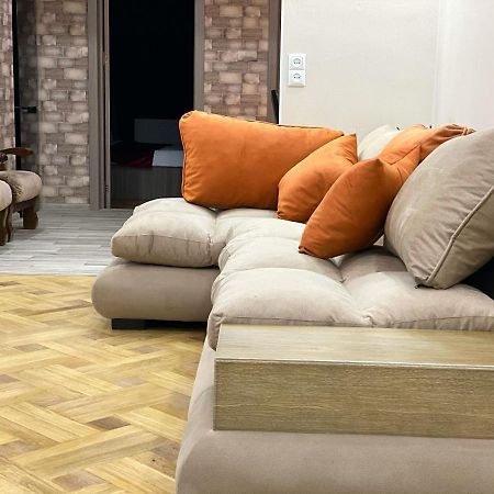 Luxury 4-Bedroom Apartment In The Center Tbiliszi Kültér fotó