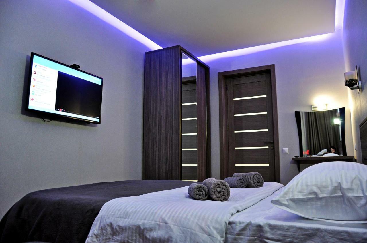 Luxury 4-Bedroom Apartment In The Center Tbiliszi Kültér fotó