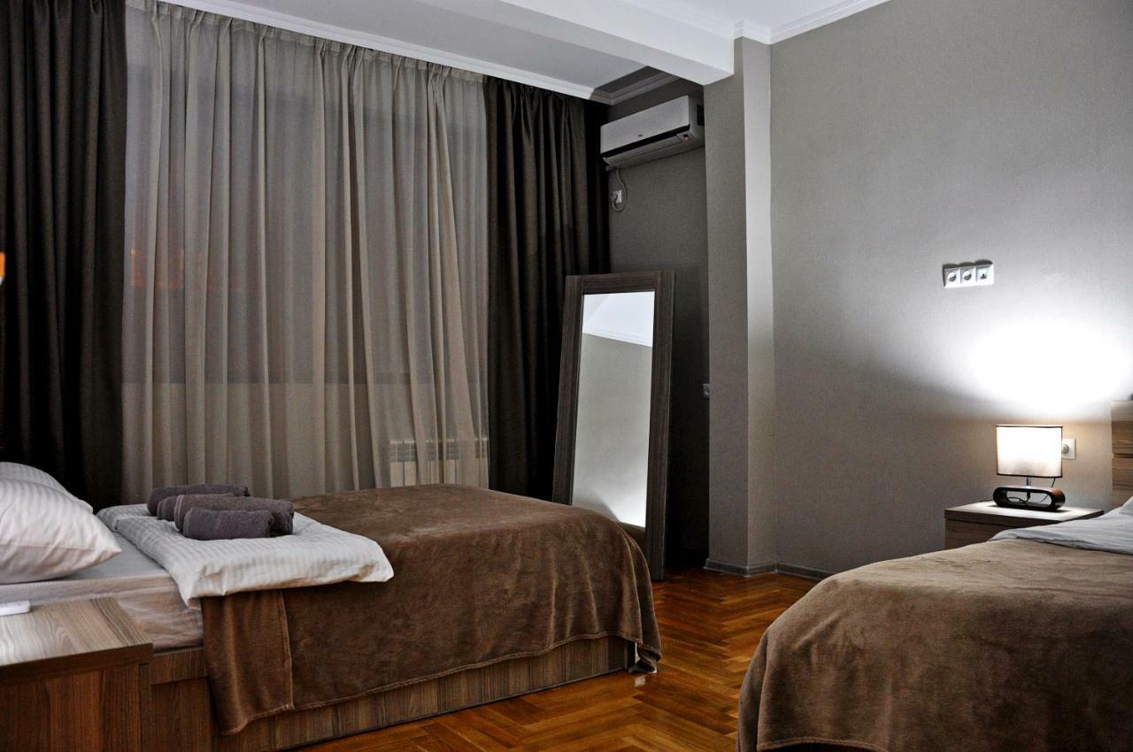 Luxury 4-Bedroom Apartment In The Center Tbiliszi Kültér fotó